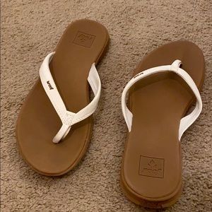 Reef white flip-flops size 8
